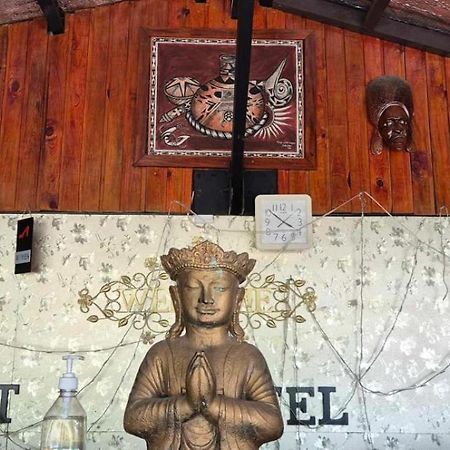 Bluelight Village Hotel Нанди Экстерьер фото